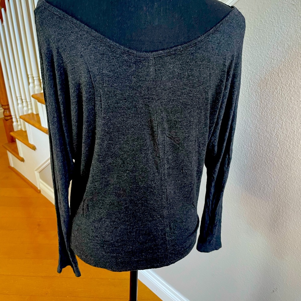 Heart & Hips Gray Long sleeved t shirt off shoulder